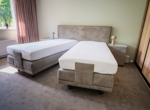 Hoog-laag bed deelbaar op wielen
